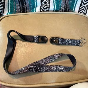 Authentic Disney Parks Lanyard Tag Key Chain Accessories Loop & release buckle